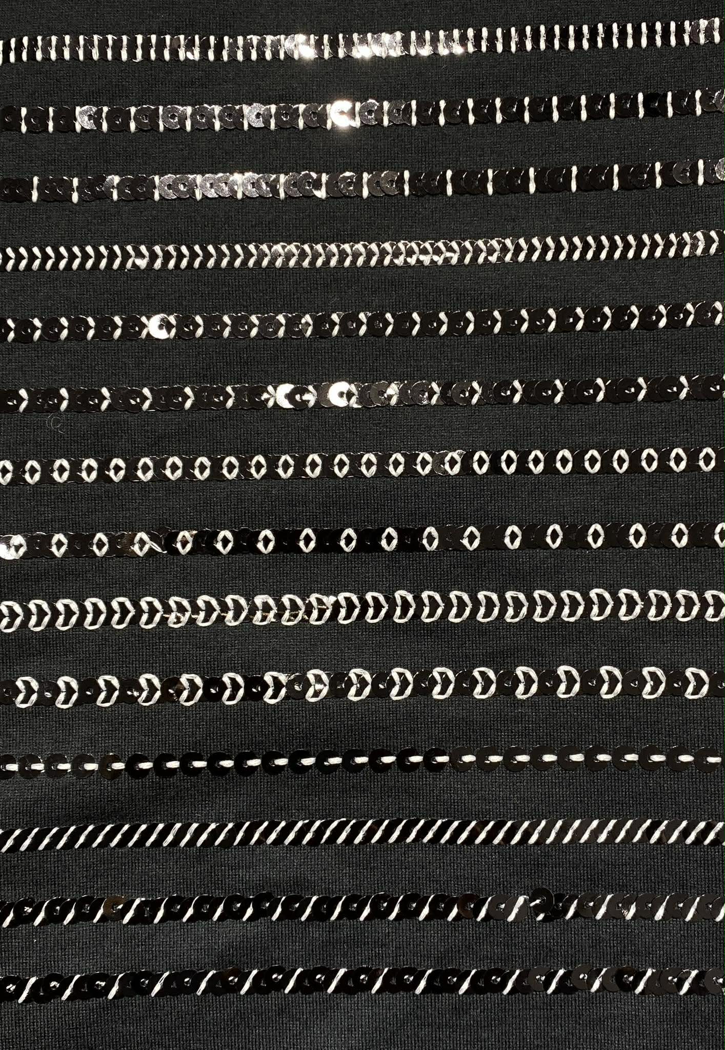 刺し子風スパンコール刺繍のメインカット