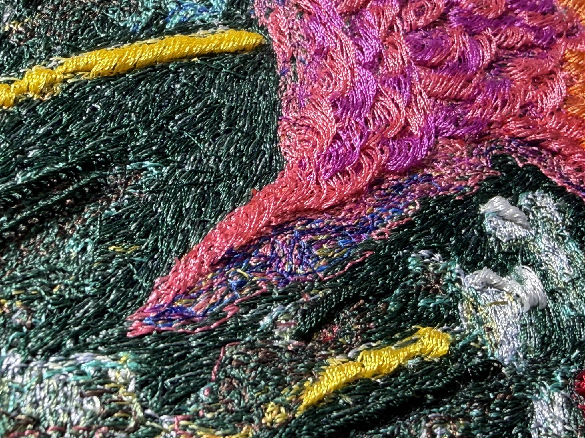 鳥の頭部とくちばしの繊細な表現のアップ画像