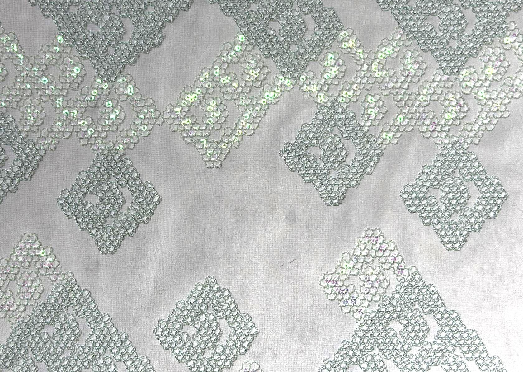 白×白の透明感と立体感